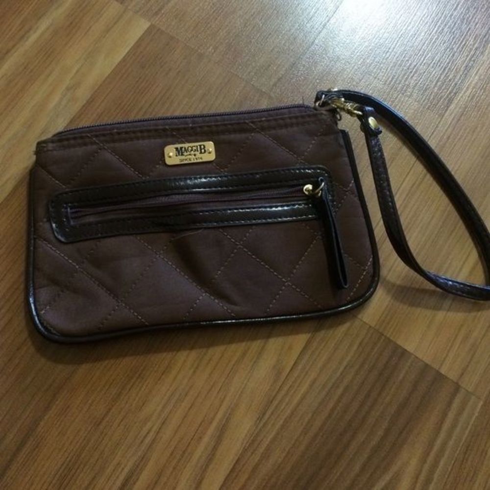 MaggiB wristlet